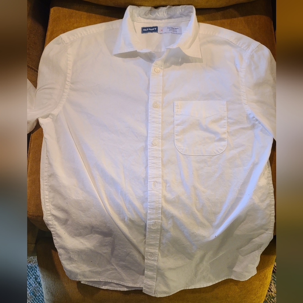 Men's white collared shirt
